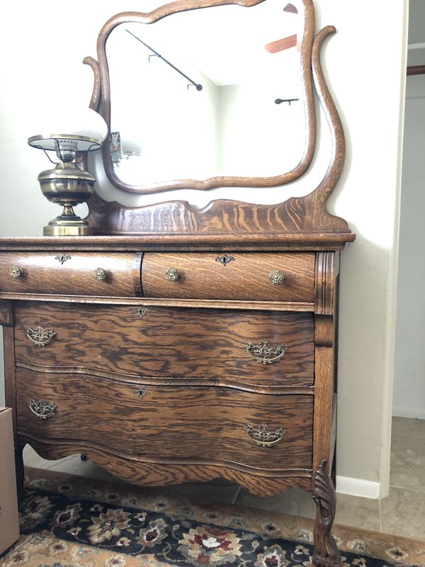 Antique Dresser Oak Tiger Wood for Sale in Tucson, AZ OfferUp