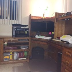 Amish Built Oak Corner Desk $250 **Or Best Offer** Need Gone - No Room!