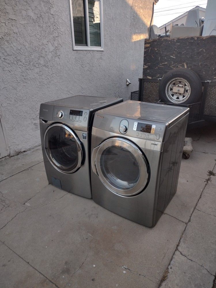 Washer And Gas Dryer 