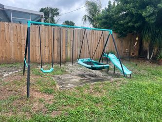 FREE SWING SET