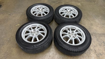16” Prius V Toyota Wheels Silver OEM Rims TPMS
