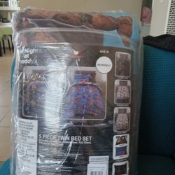 Five Nights At Freddy's 5 Piece Twin Bed Set