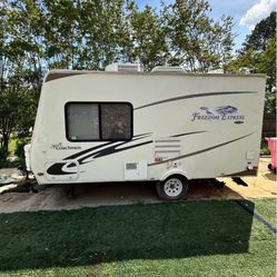 2011 Freedom Express Camper