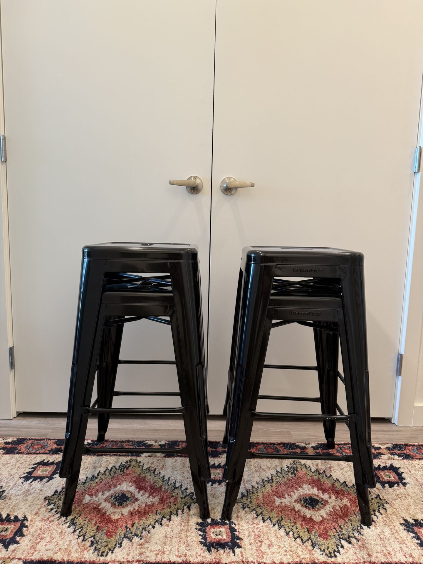 4 Counter Height Metal Stools