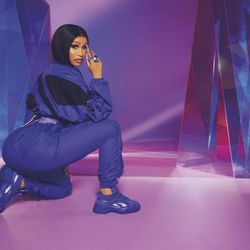 Cardi B Reebok Set In Size M