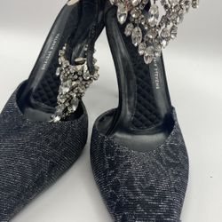 Valerie Stevens Gorgeous Silver & Black 3.5” Heels Beautiful Rhinestone Ankle Strap & Quilted Arch 