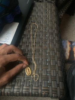 14k gold chain with pendant