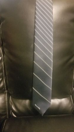 MENS TIE Designer Oscar De La Renta