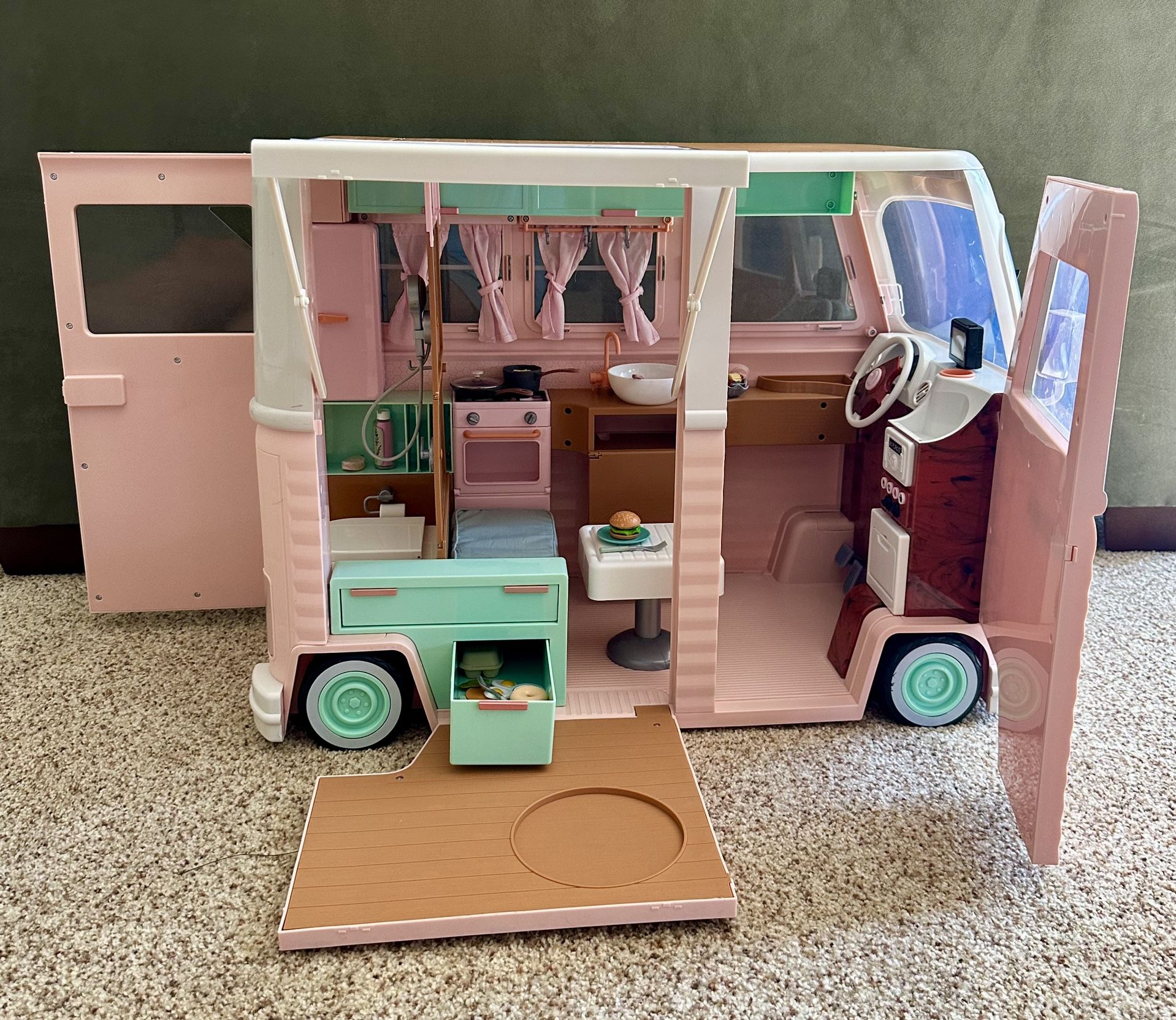 Play RV Camper