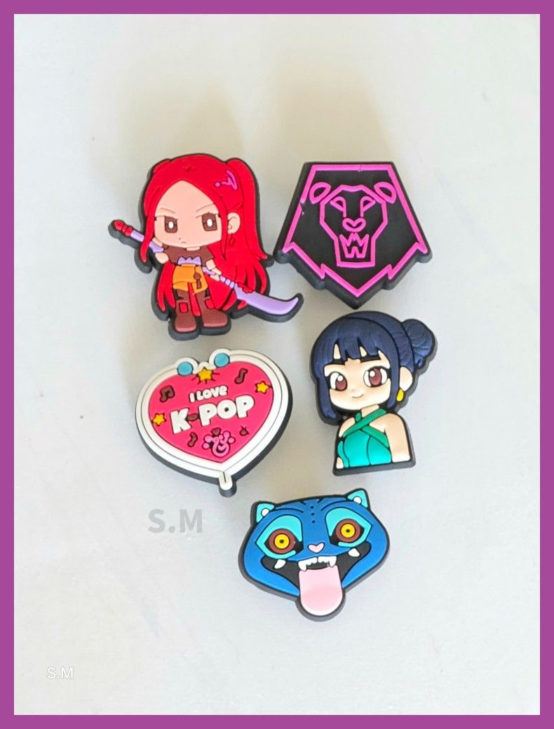 ✨️Kpop Demon Hunters Charms✨️