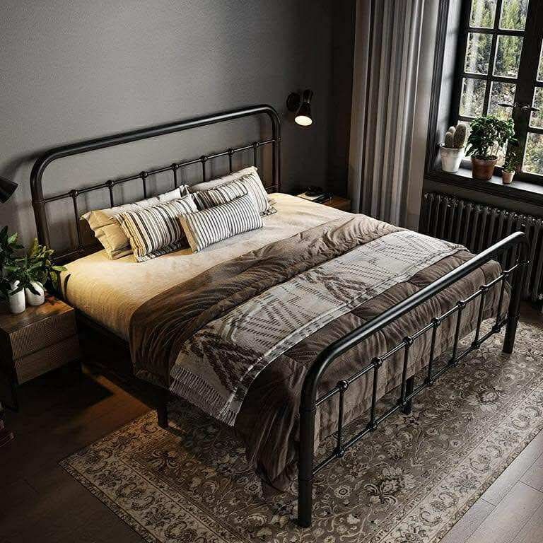 Queen Size Metal Platform Bed Frame with Victorian Style Wrought Iron-Art Headboard/Footboard, Black