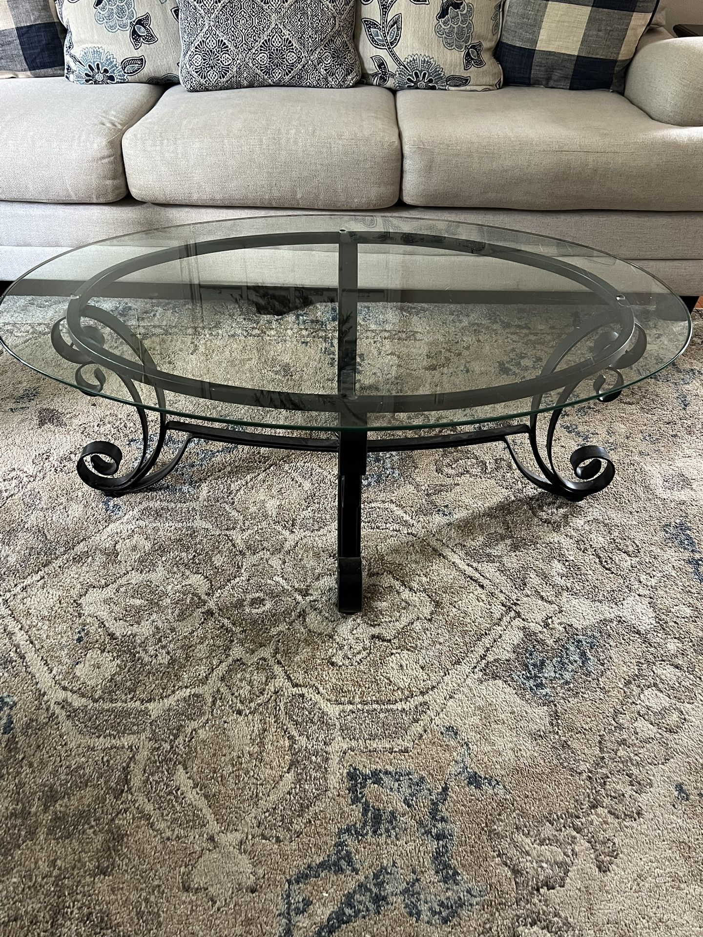 Cocktail / Coffee Table