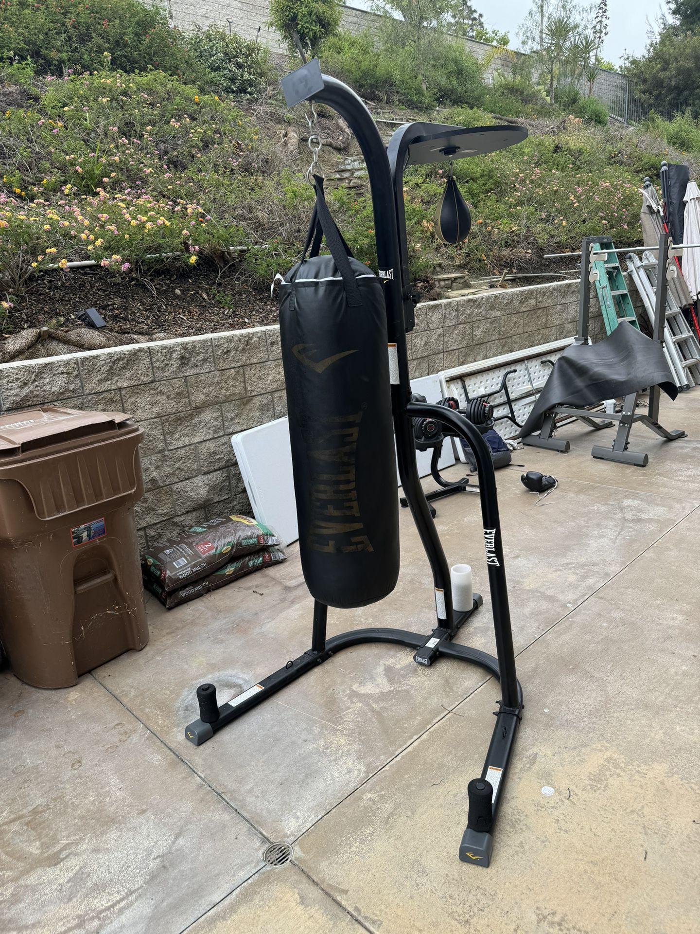 Everlast Punching bag W/ Speed BAG *EXCELLENT CONDITION ✅🔥