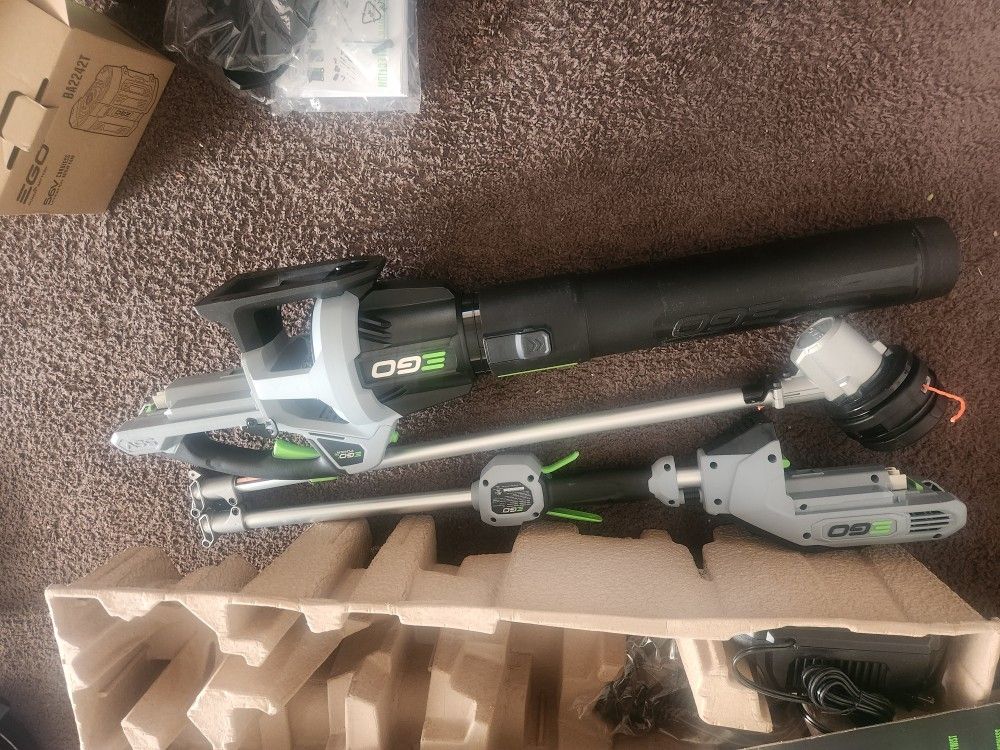 Leaf Blower And Weed Wacker Bundle 