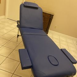 Massage Table  Like New