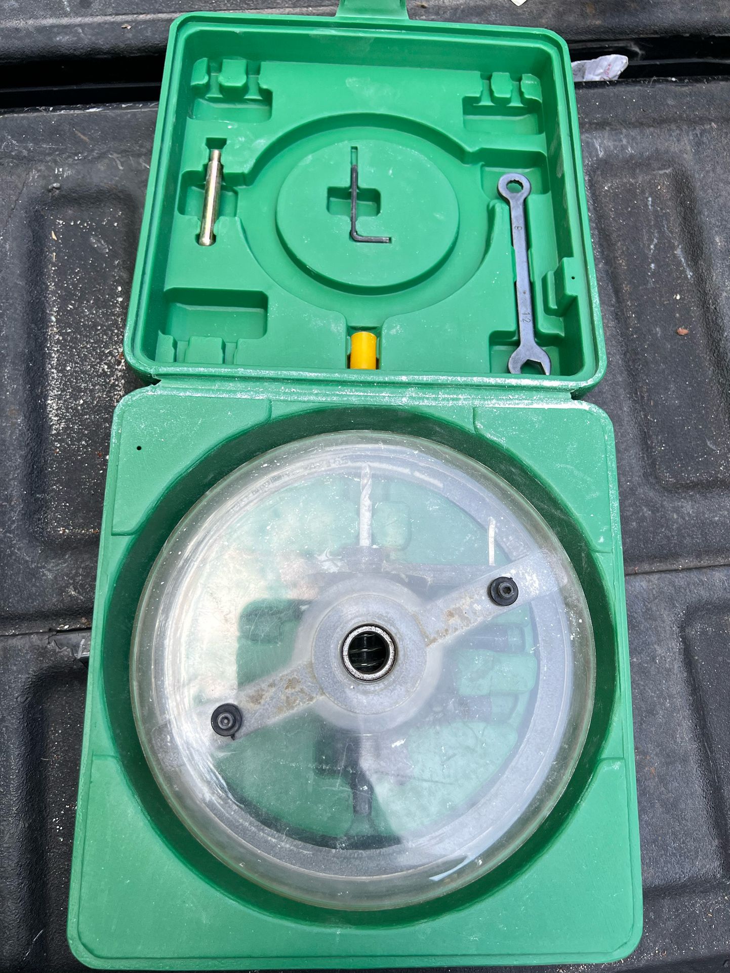 Multi Size Hole Cutter with Dust Bowl
