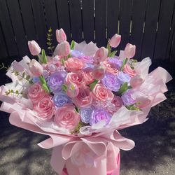 custom floral arrangements 