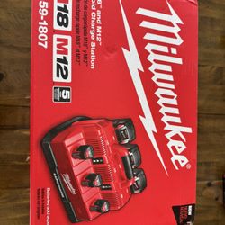 Milwaukee rapid Charger 