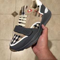 Burberry Sneakers Size 10 New With Box 