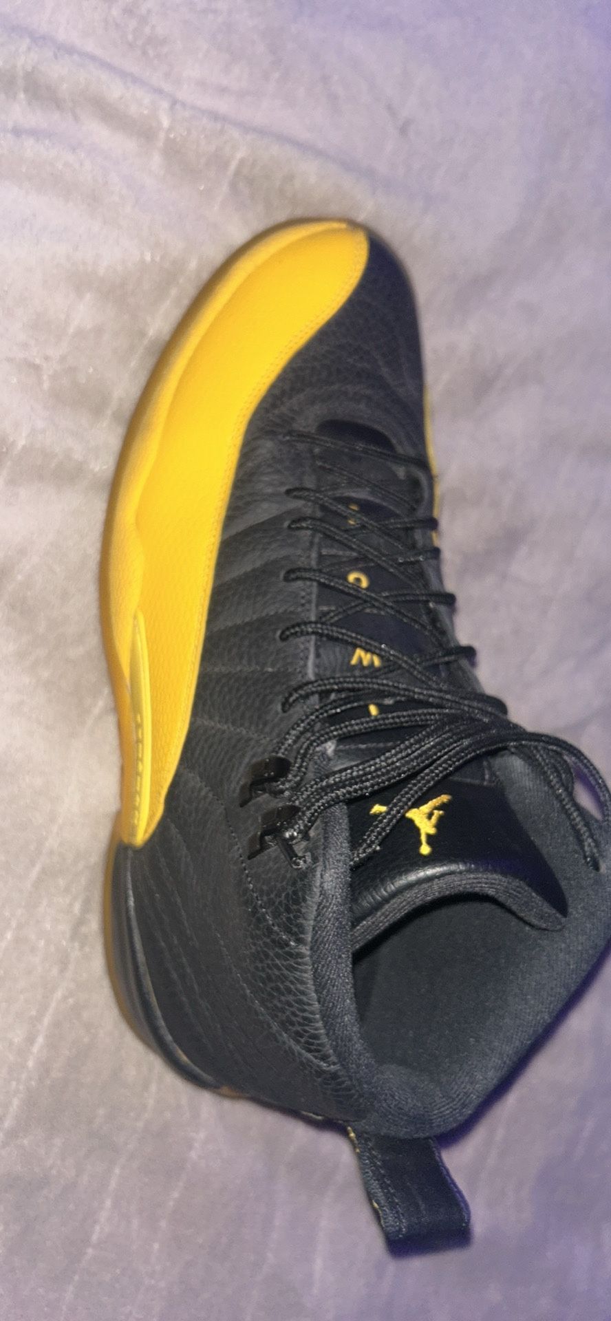 Jordan 12 Retro “ Taxi ” Size 11.5