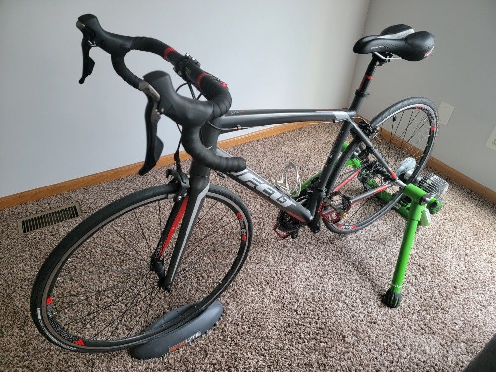 Felt Z95 Road Bike With Kinetic Indoor Trainer
