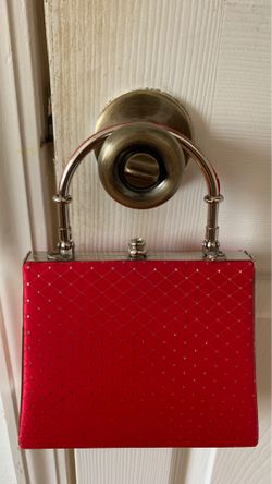 Purse used in good condition $12.00
