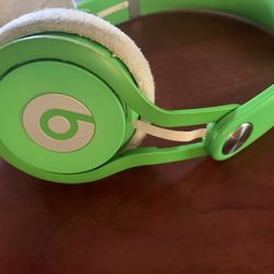 Beats MIXR On ear headphone for studio