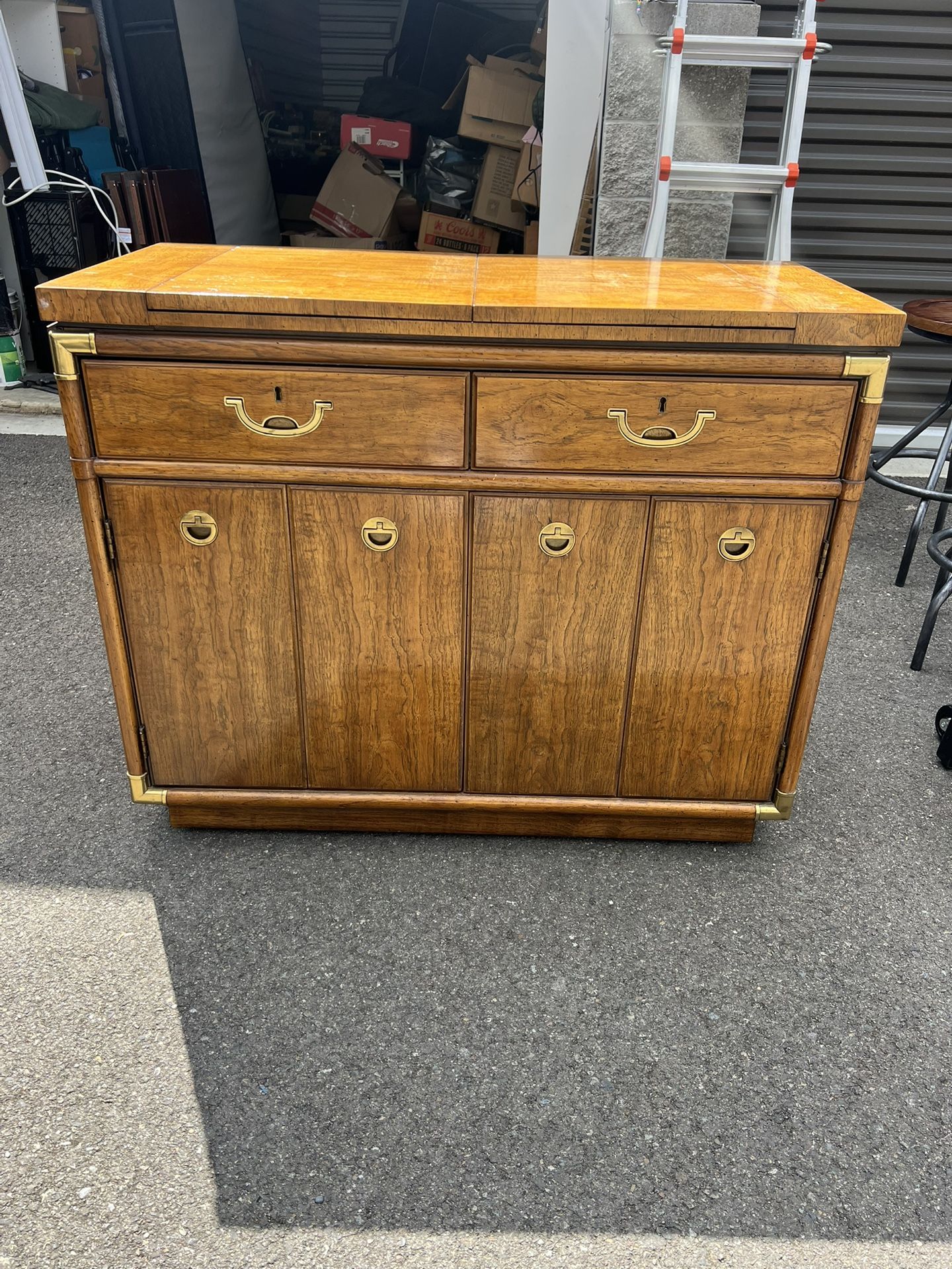 Sideboard / Bar On Casters Made By Drexel (high End)