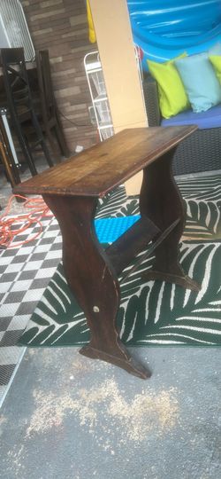 Magazine side table