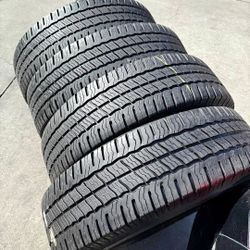 245 75 16 Tires Con 80% De Vida Las 4 De La Marca Michelín 