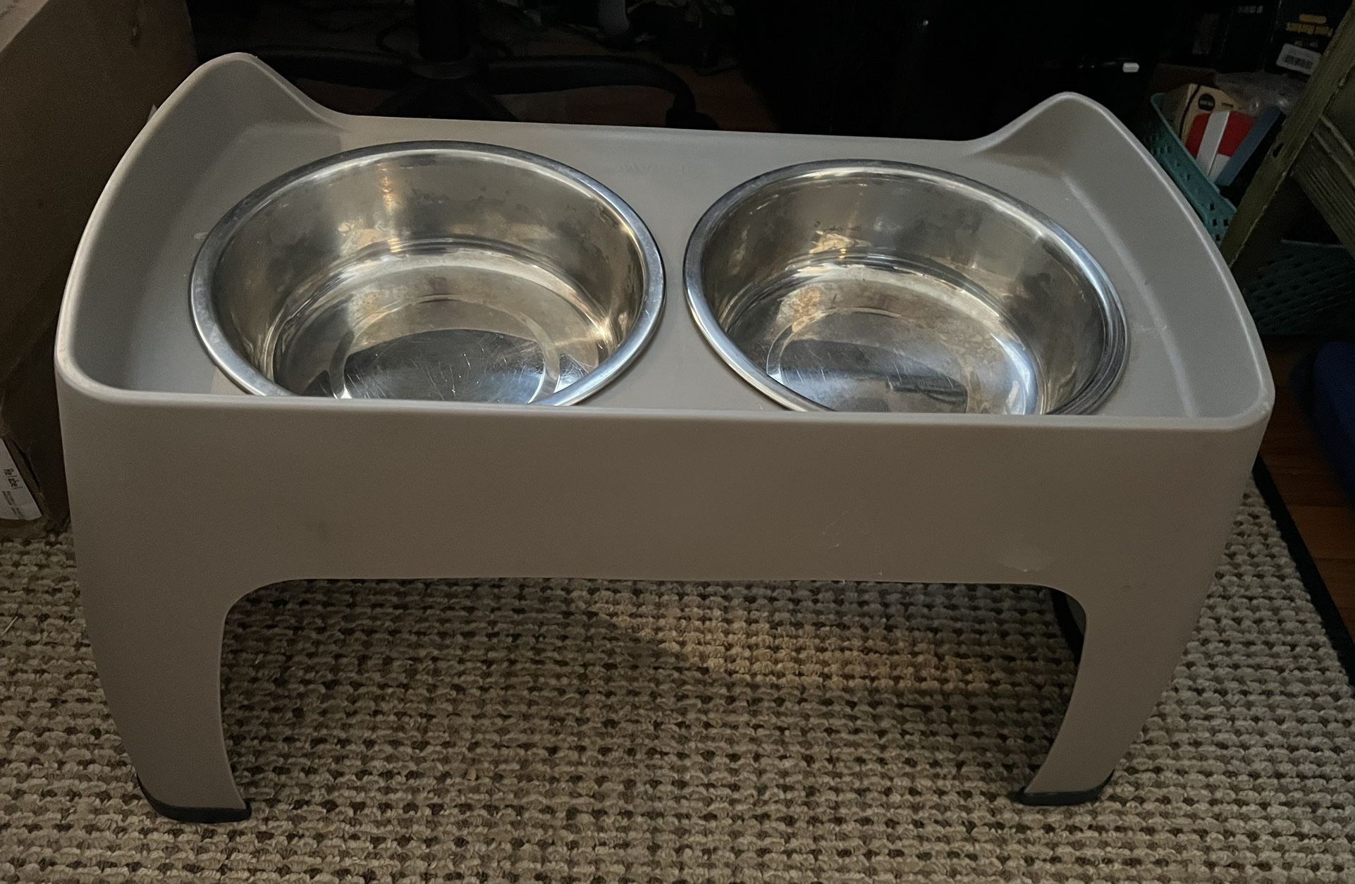 Raised Dog Feeder