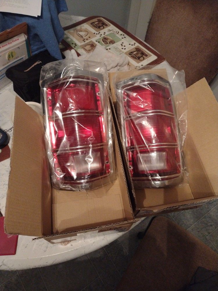 1981 -88 Dodge Pickup New Tail Lights. Right And Left
