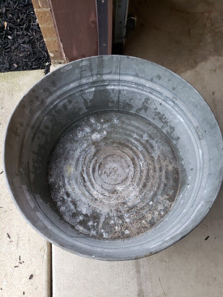 1940s Antique Galvanized Metal Boiler Wash Basin Tub