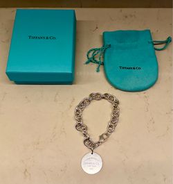 Tiffany & Co 925 Silver Return to Tiffany Bracelet with Box and Pouch