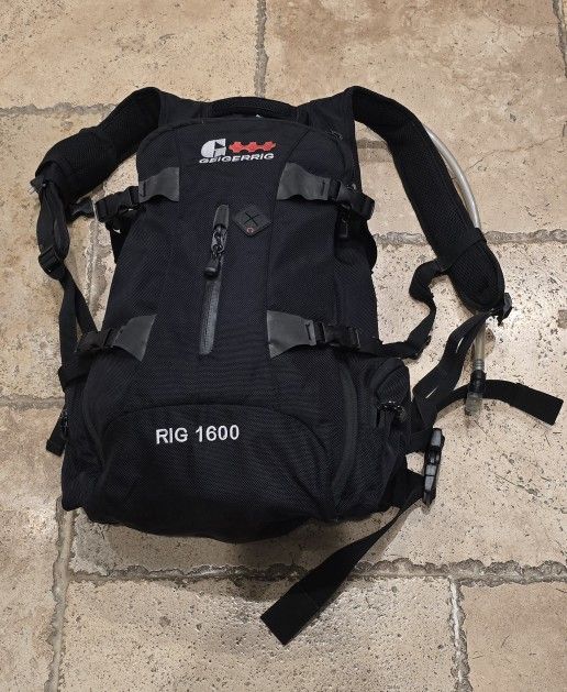 GEIGERRIG RIG 1600 Water Hydration Hiking Backpack Ballistic Nylon Black Padded