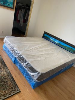 King mattress regular and box spring set (2pc - brand new)