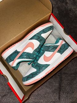 Nike Dunks