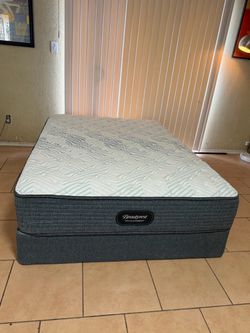FULL SIZE SET NEW, FIRM ON TOP