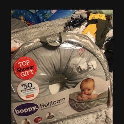 Boppy Feeding Pillow 