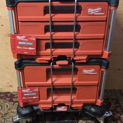 Milwaukee Packout 3+2 Drawer + Dolly Brand New. No Low Offers/Trades, Pls. Pick up in Burien. Yes Available 