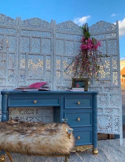 Shabby chic wooden desk