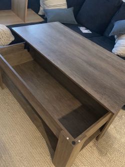 Walnut luxury coffee table with compartment