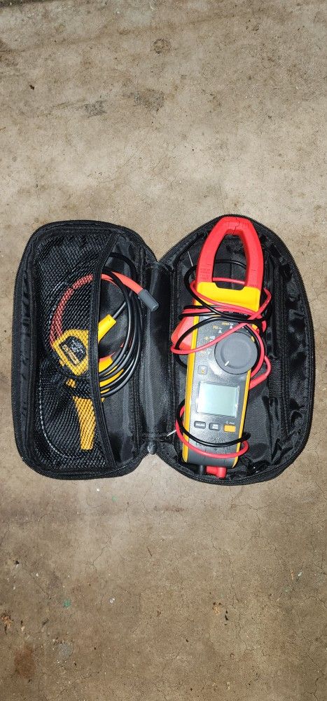 Fluke 376FC Meter