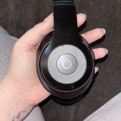 Beats Studio Pro