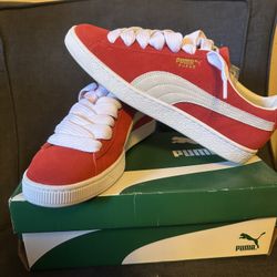 Red Pumas Size 11