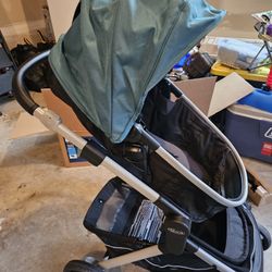 Graco STROLLER, 3 IN 1 Very Good Condition 