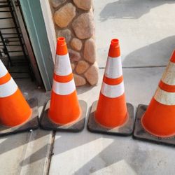 Heavy Duty Traffic Cones
Heavy Duty Reflective Traffic Cones - 28", Orange