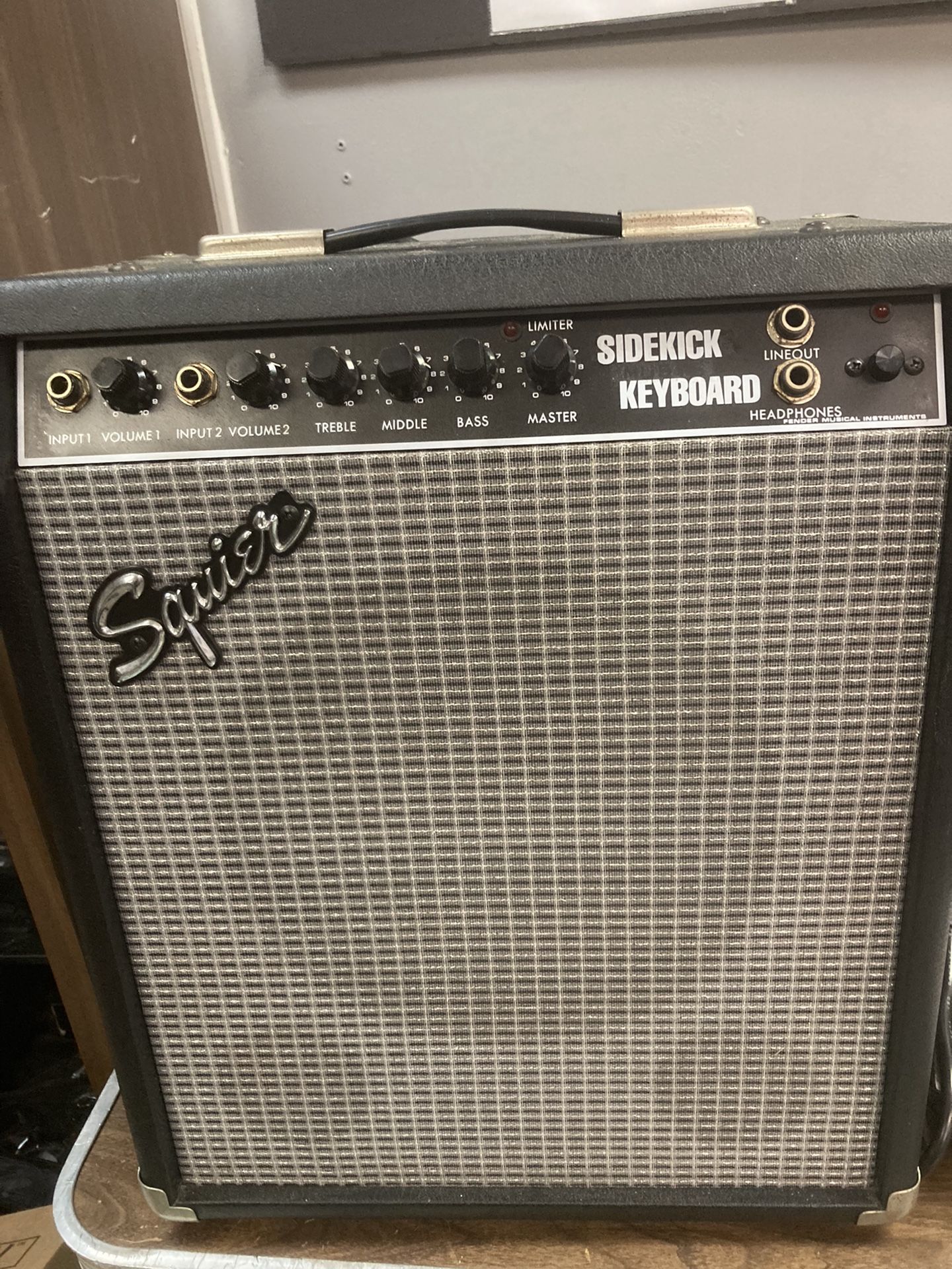 Fender Squier Keyboard Amp