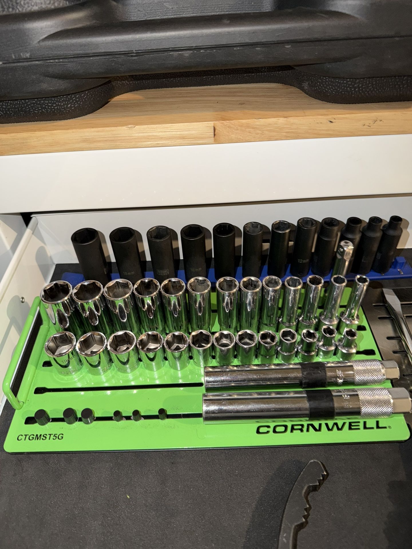 Deep chrome 3/8 socket set and short socket set