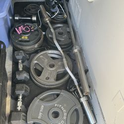 400+lbs In Weights, Olympic barbell and curl bar